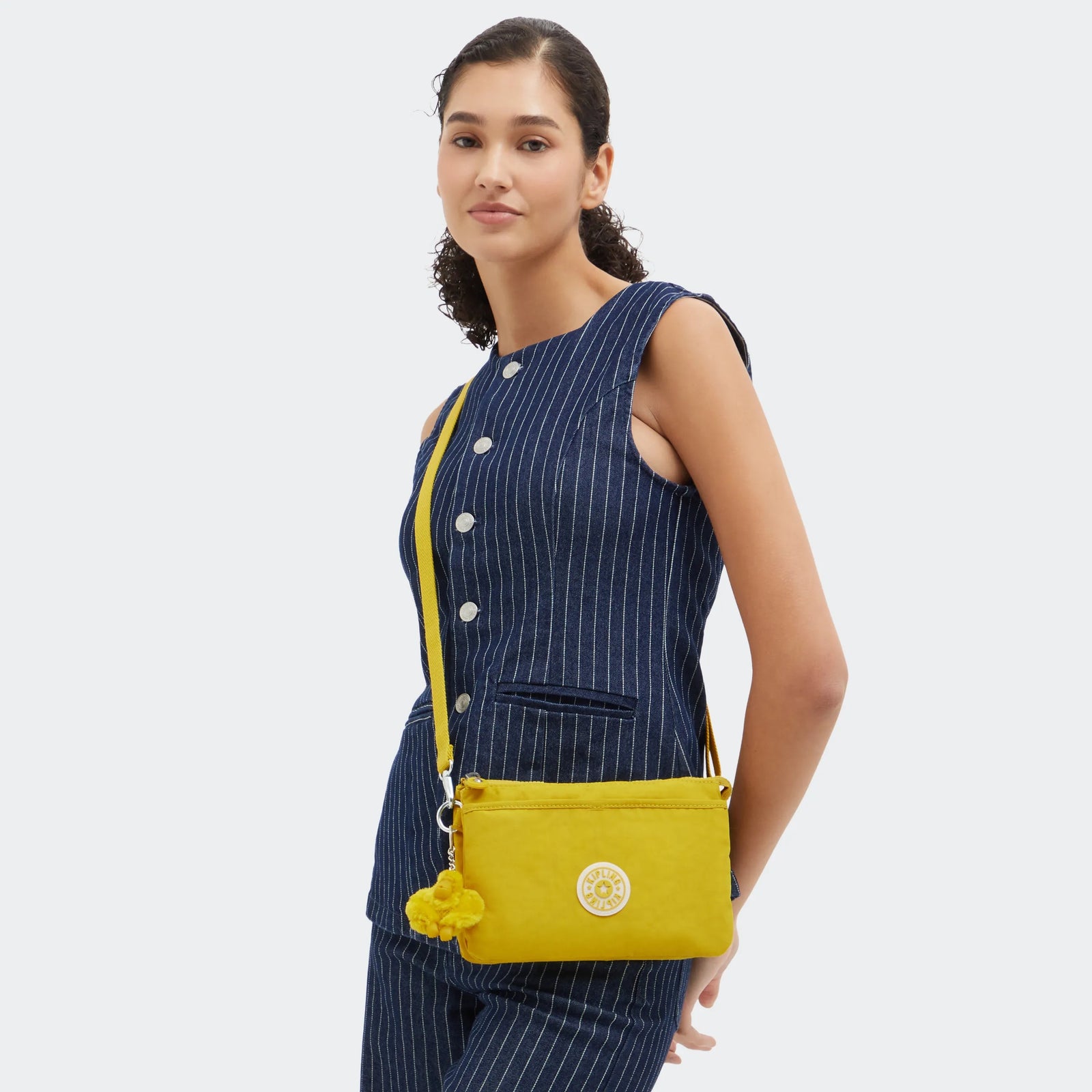 RIRI Inside Yellow-view-2