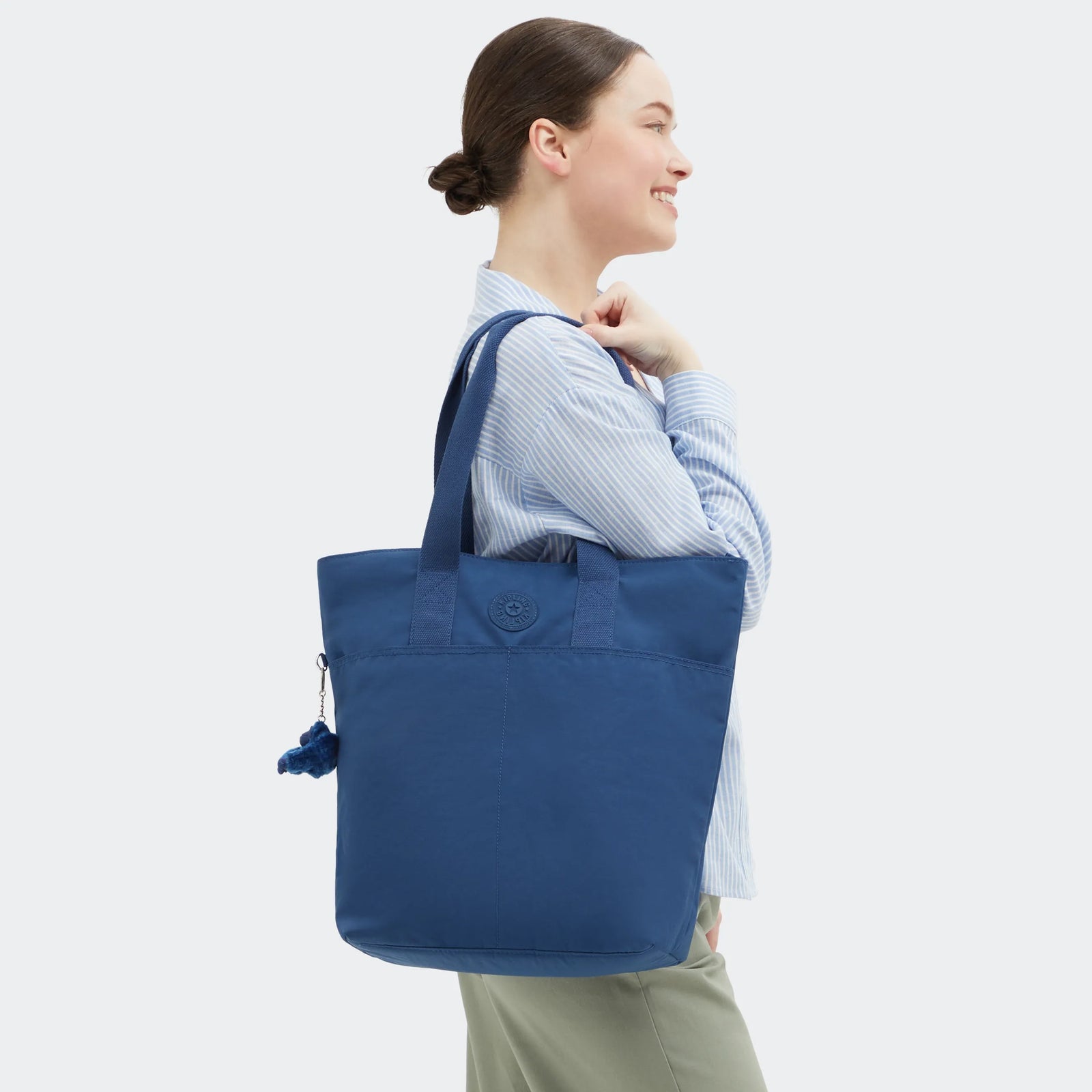 HANIFA Casual Blue-view-2